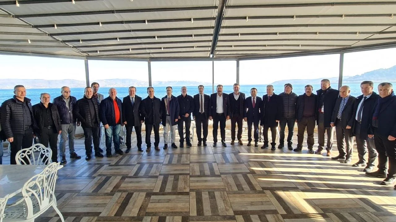 Ahde Vefa Grubu Sapanca'da Toplandı