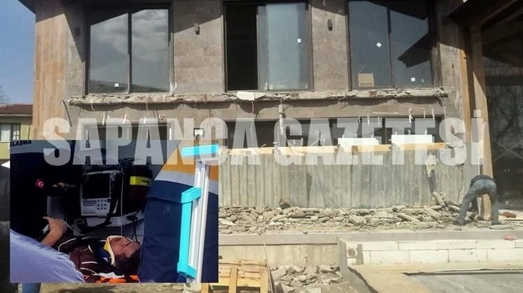 Sapanca'da İnşaat Halindeki Evin Balkonu Çöktü: 4 Yaralı