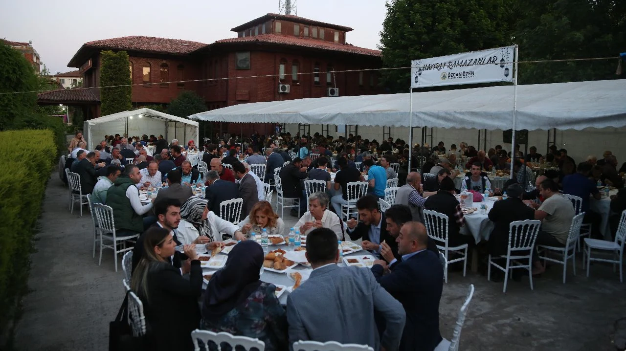 Sapanca Belediyesi Ramazan Çadırı Misafirlerini Bekliyor