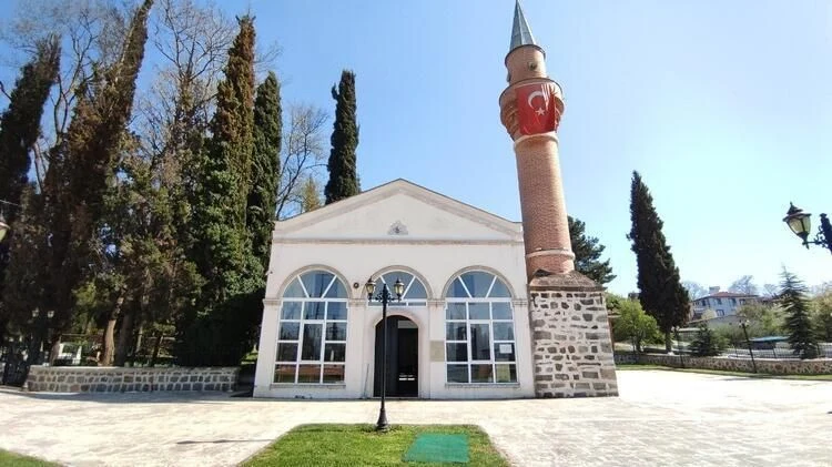 Sapanca'da 130 Yıldır Sadeliğini Koruyor