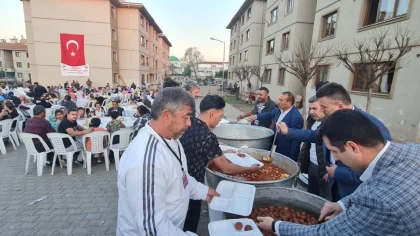 Romanlar Gününde Sapanca'da İftar Buluşması