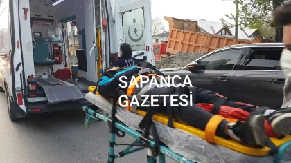 Sapanca'da Pizza Yetiştirmeye Çalışan Kurye Kaza Yaptı