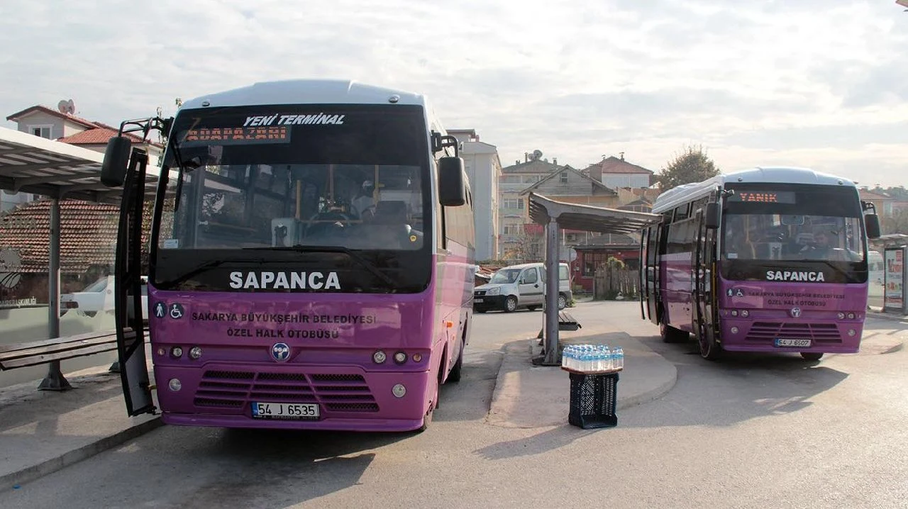 Toplu Taşımada da Maske Zorunluluğu Kalktı