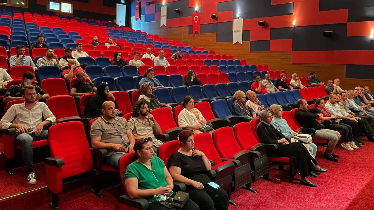 Sapanca'da Turizmin Geliştirilmesi için İşletmelere Eğitim Veriliyor
