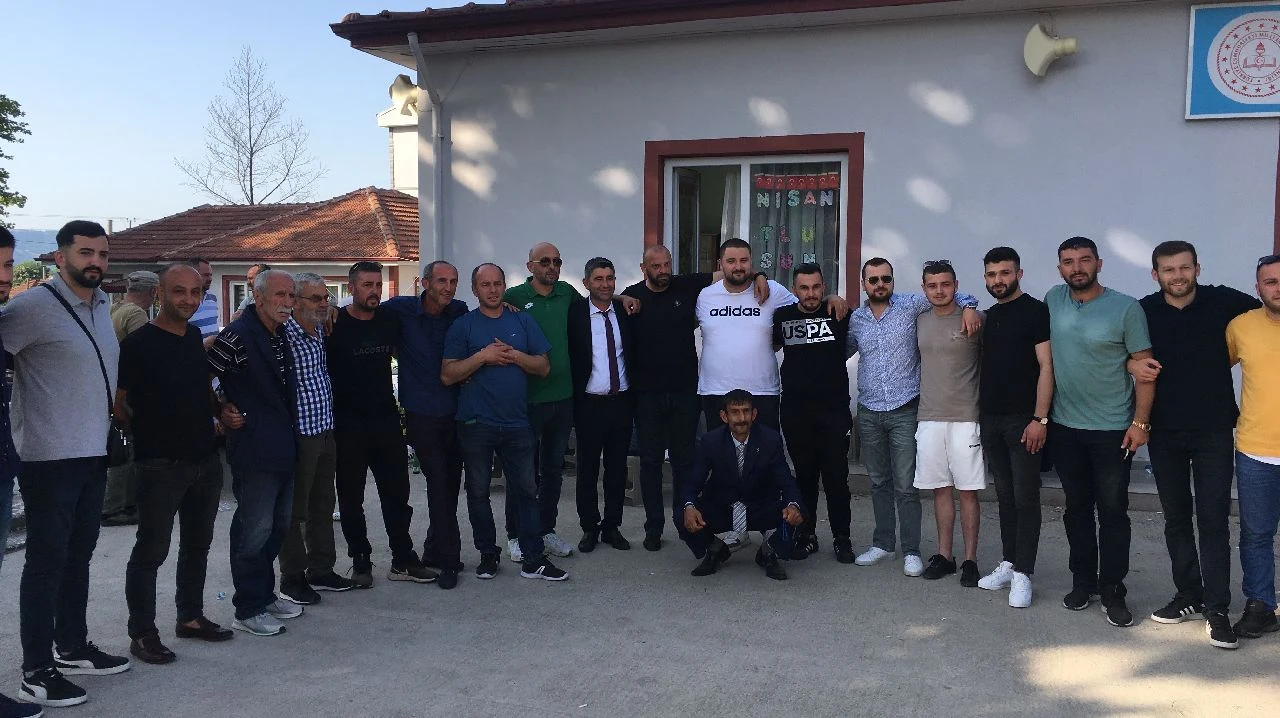 Sapanca Yeni Mahalle Muhtarı Suat Erdoğan Oldu