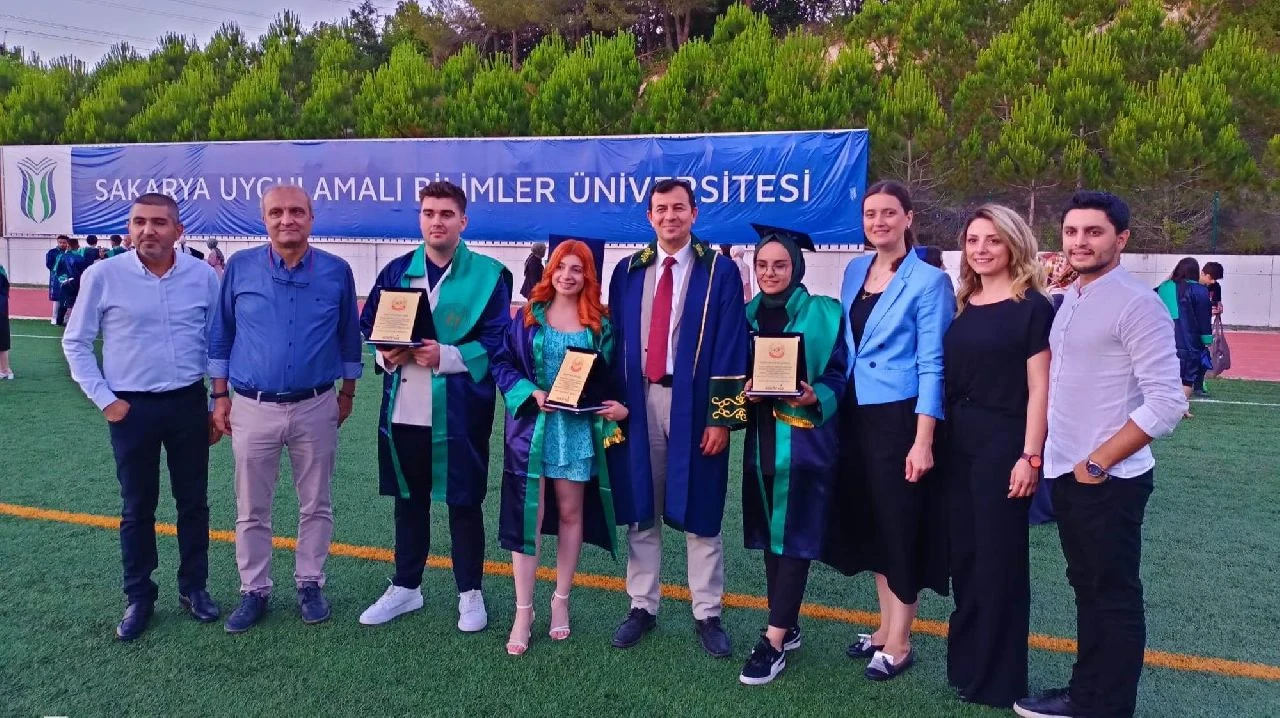 Sapanca Turizm Myo'da Başarı Ödüllendirildi