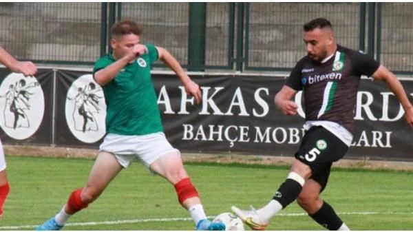 Sapanca Gençlikspor:4 - Yalovaspor:1