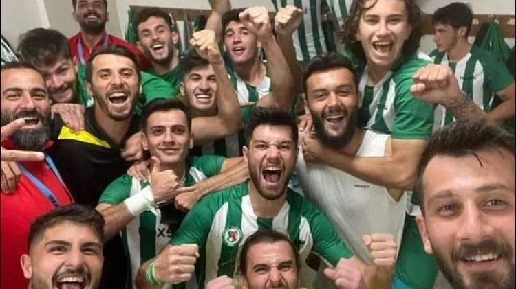 Sapanca Gençlikspor'da Kupa Keyfi 3-2