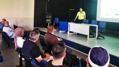 Sapanca'da Okul Servisi Şoförlerine Eğitim Verildi