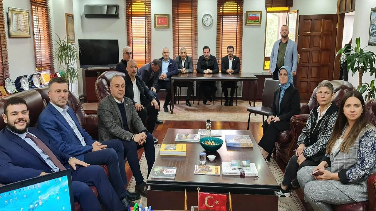AK Parti İstanbul Milletvekili Denizolgun'dan Sapanca Ziyareti