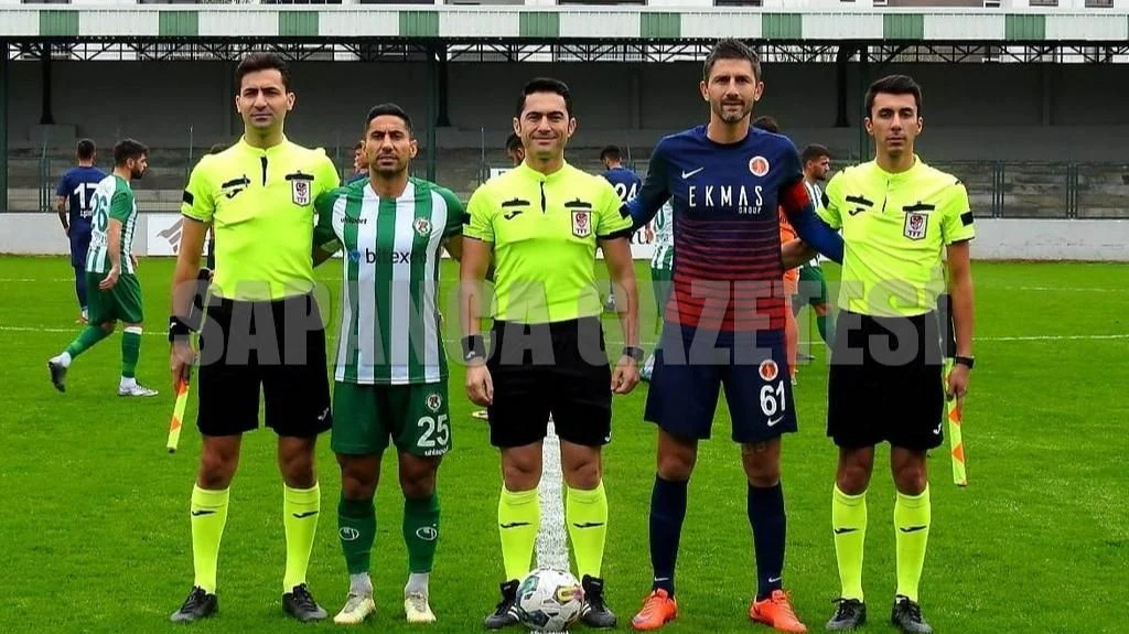 Sapanca Gençlikspor Evinde Mutlu 4-1