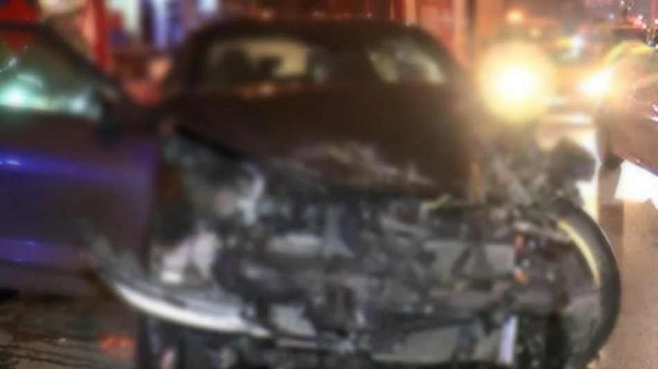 Sapanca'da Meydana Gelen Trafik Kazasında 1'i Ağır 2 Kişi Yaralandı