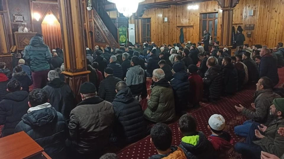 Sapanca'da Miraç Kandili Dualarla İdrak Edildi