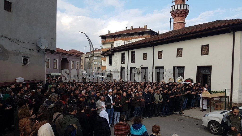Çığ Altında Kalmıştı Son Yolculuğuna Uğurlandı