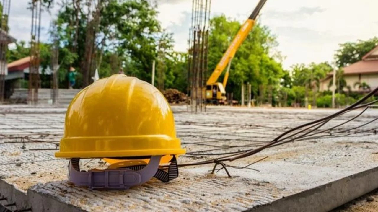 Sapanca'da İnşaattan Düşen İşçi Yaralandı
