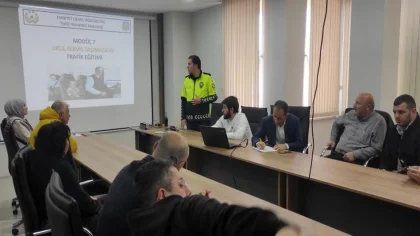 Sapanca'da Okul Servisi Şoförlerine Eğitim Verildi