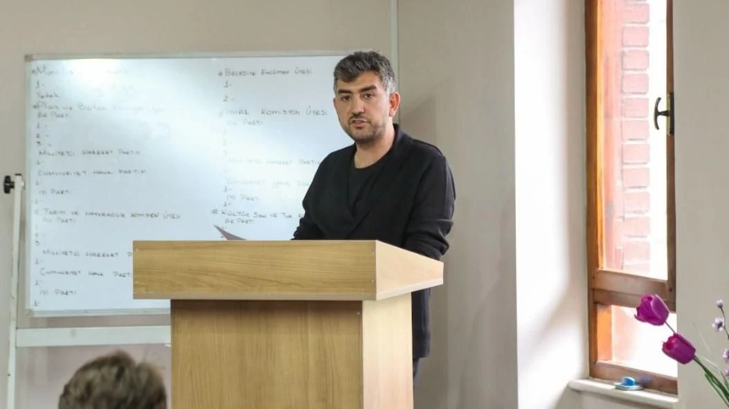 ''Parklar ve Kamusal Alanlar, Hukuksuz Bir Şekilde İşgal Ediliyor''