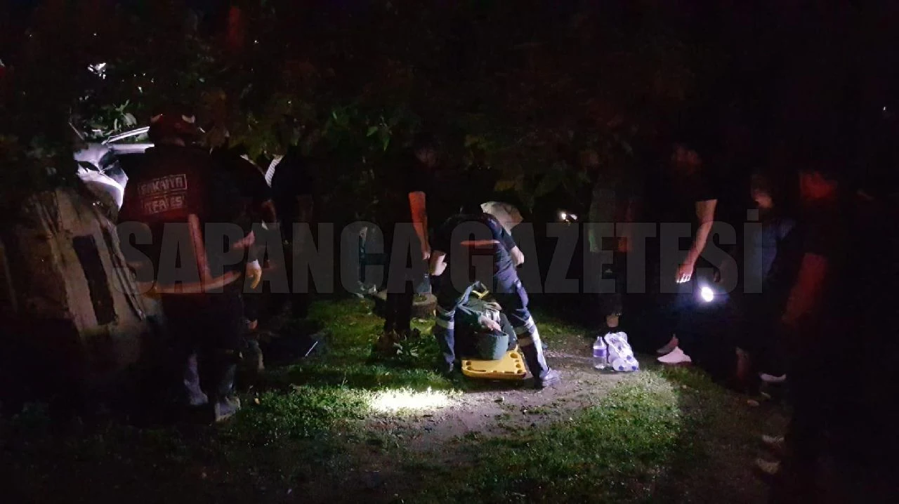 Sapanca'da Trafik Kazası: 2 Yaralı