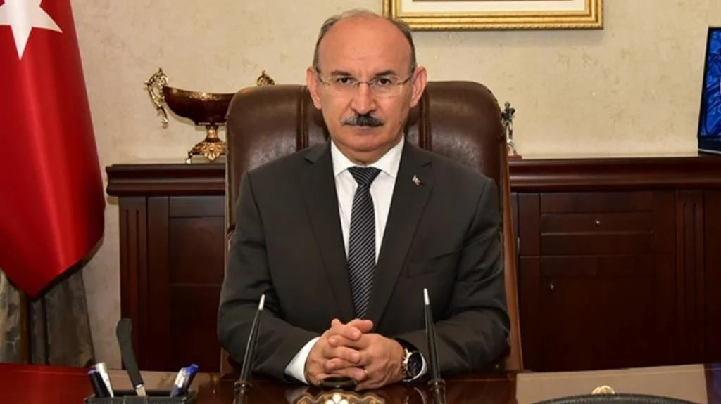 Sakarya Valisi Değişti Yeni Vali Yaşar Karadeniz Oldu