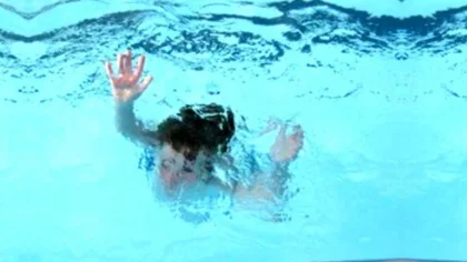 Sapanca Tatilinde 1 Yaşındaki Bebek Havuza Düştü