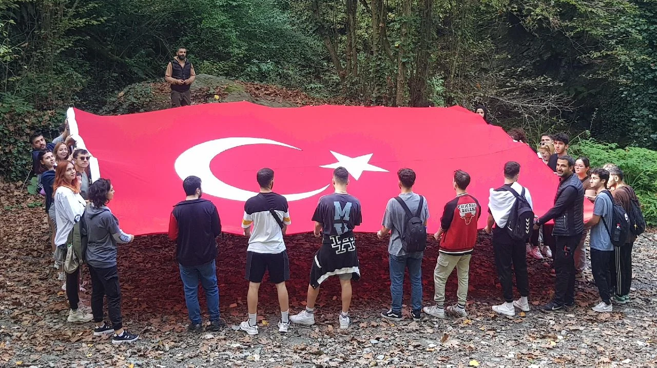 Gençler Çatalkaya Vadisi'nde Düzenlenen Yürüyüşte Buluştu