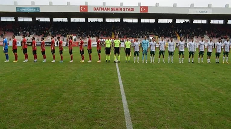 Batman Petrolspor: 3 - Sapanca Gençklikspor: 0