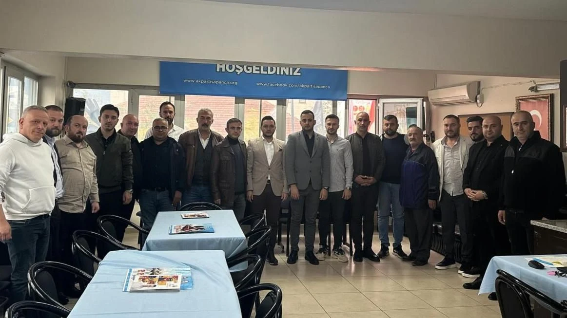 İYİ Parti'den AK Parti'ye Hayırlı Olsun Ziyareti