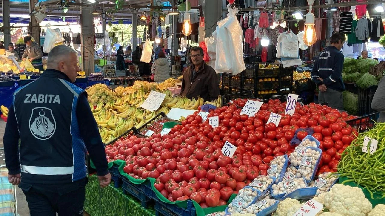 Sapanca Zabıtası Pazar Denetimlerini Sürdürüyor