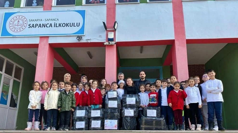 Sapanca'dan Minik Yürekleri ile Kardeş Okula Destek Verdiler