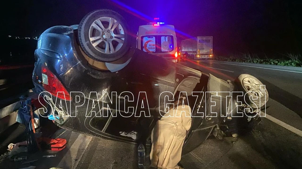 Sapanca'da Otomobil Takla Attı