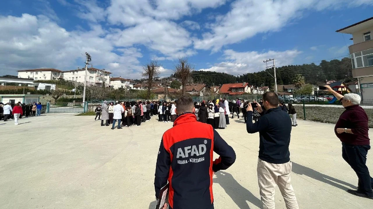AFAD Farkındalık Eğitimlerine Devam Ediyor