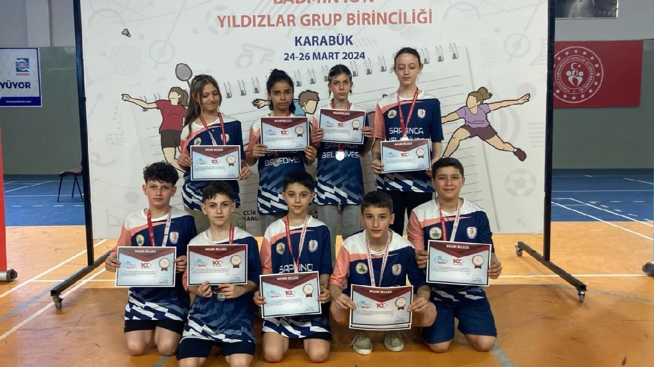 Badminton'da Bölge 2'ncisi Oldular
