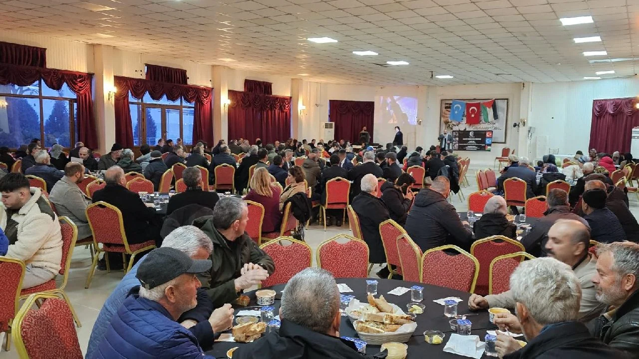 Sapanca'da Gazze'ye Yardım İftarı Düzenlendi