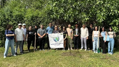 Sapanca'da Meyve Fidanları Toprakla Buluştu