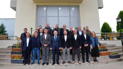Sapanca Muhtarlar Derneği'nden Vali Karadeniz'e Ziyaret