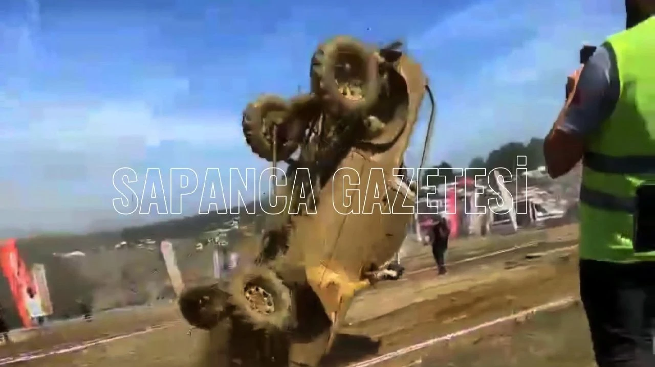 Off-Road Aracı Yarışta Takla Attı