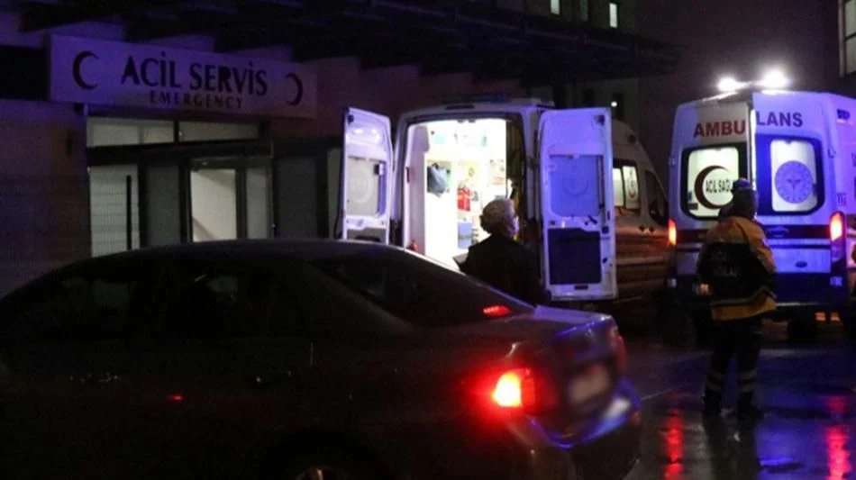 Otomobil ile Çarpışan Elektrikli Bisiklet Sürücüsü Yaralandı