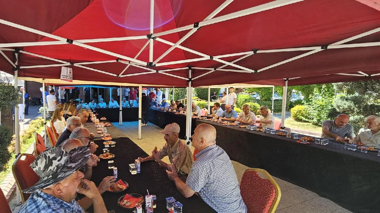 Sapanca Belediyesi'nde Bayramlaşma Programı Düzenlendi