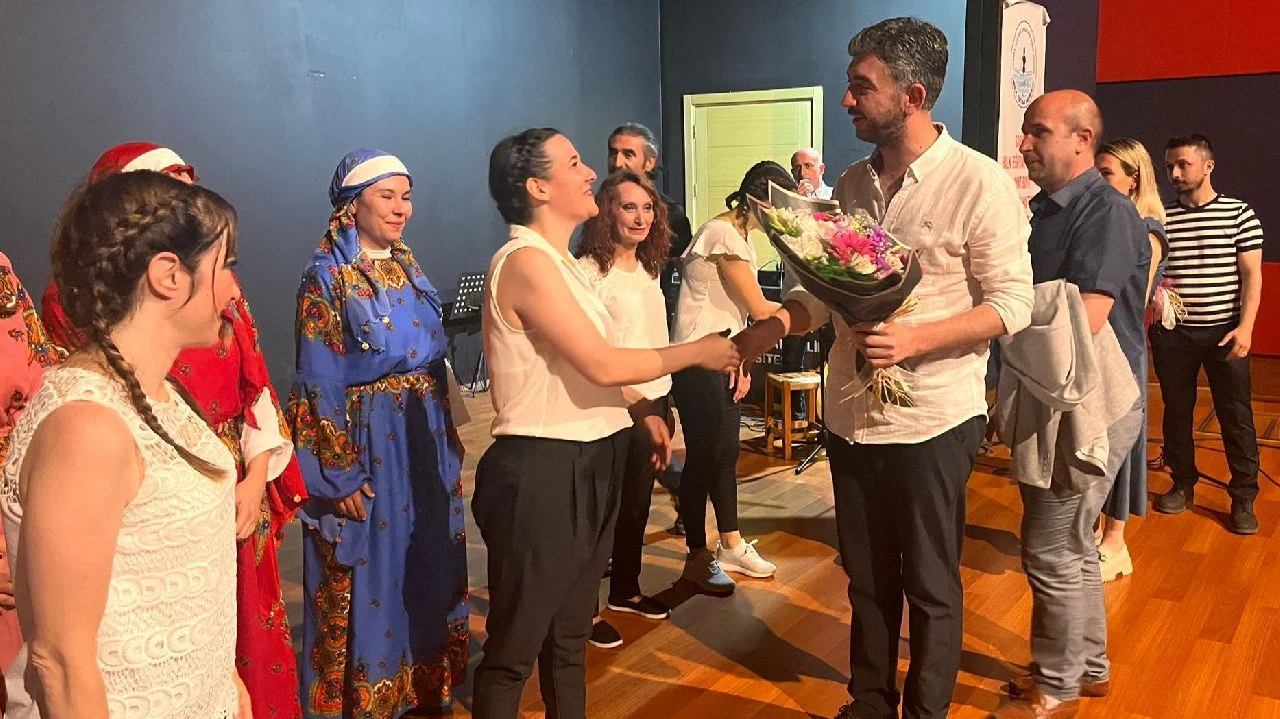 Sapanca'da Halk Dansları Gösterisi Düzenlendi