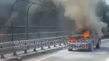 Sapanca'da Seyir Halinde Yanan Cip Kullanılamaz Hale Geldi