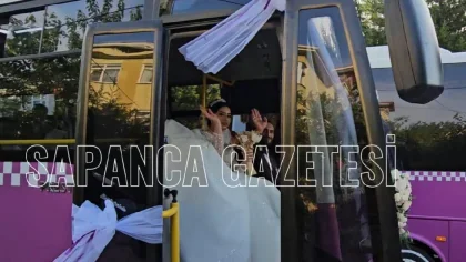 Sapanca Özel Halk Otobüsünü Gelin Arabası Yaptı