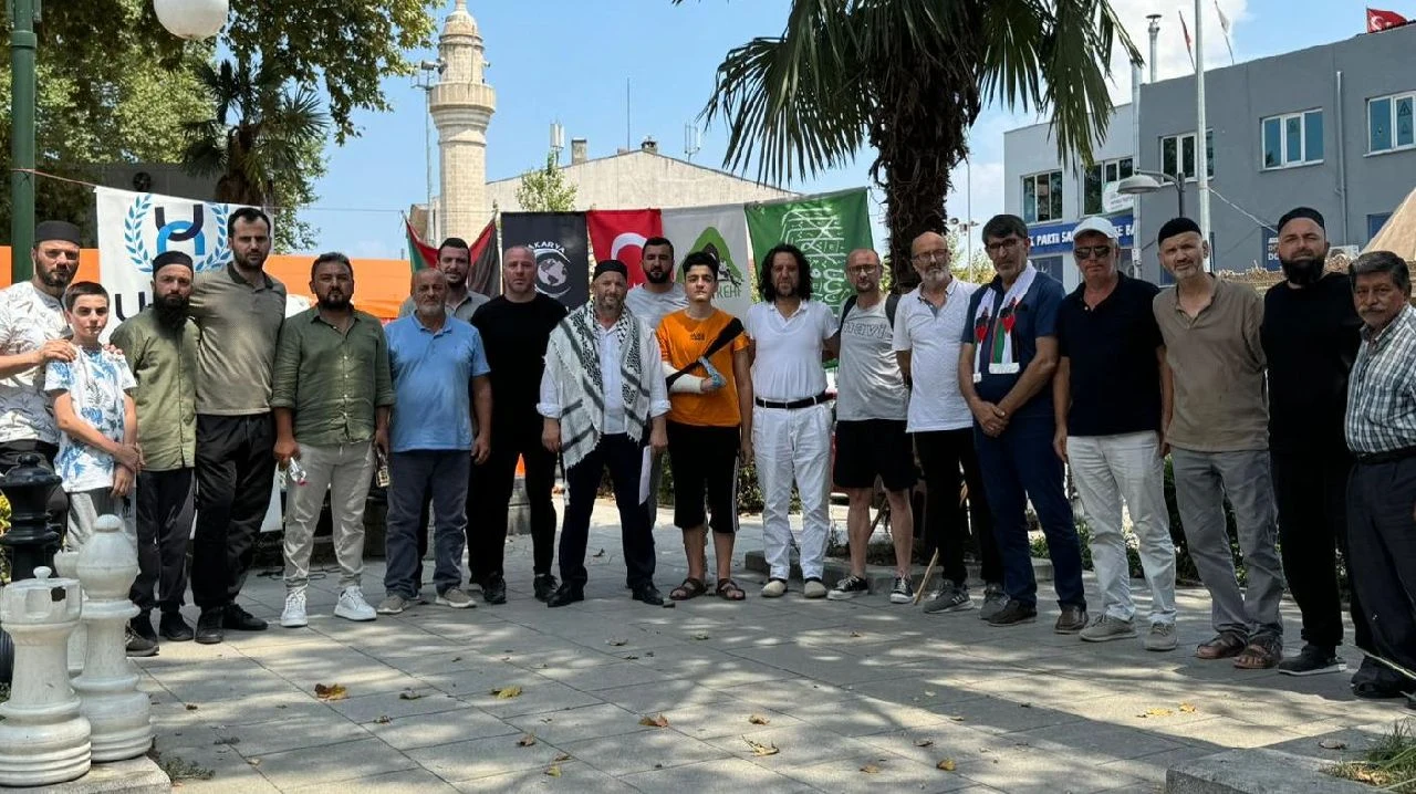 Sapanca'da Gazze'ye Destek için Basın Açıklaması Yapıldı
