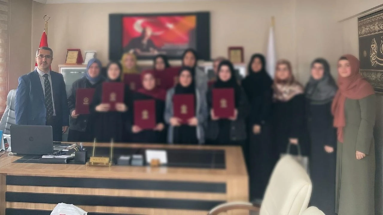 Sapanca'da Hafızlar Belgelerini Aldı