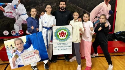 Karatecilerimizden Altın ve Bronz Madalya