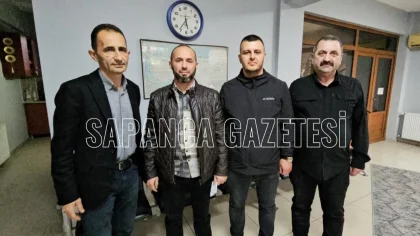 Ziynet Eşyası Olan Çantayı Sahibine Teslim Eden Şoför Ödüllendirdi