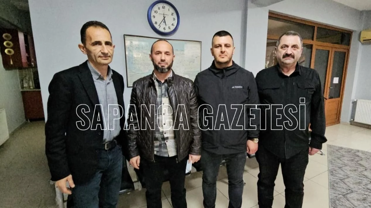 Ziynet Eşyası Olan Çantayı Sahibine Teslim Eden Şoför Ödüllendirdi