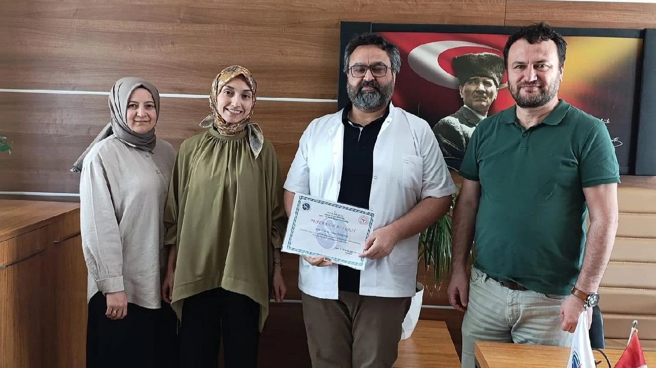 Hastane Yönetiminden Dahiliye Uzmanına Teşekkür Belgesi