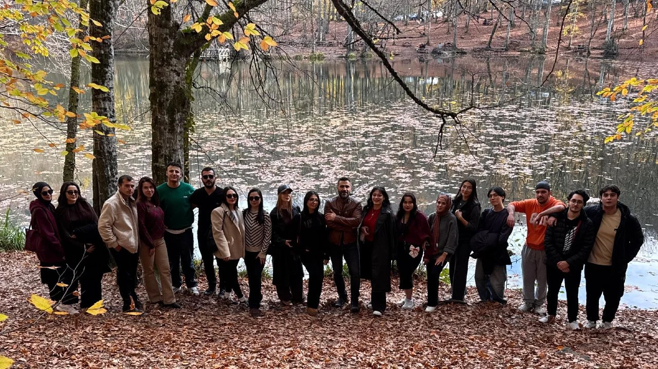 Sapanca Gençlik Merkezinden Yedigöller Gezisi