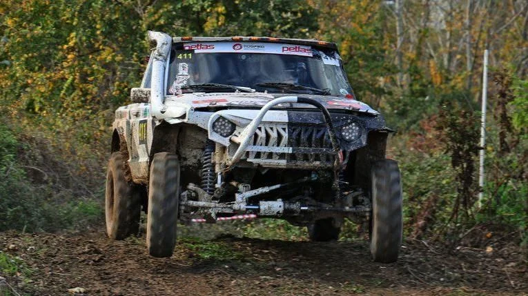 Sapanca Off Road Kulübü, Sakarya Final Etabından Çifte Kupa ile Döndü