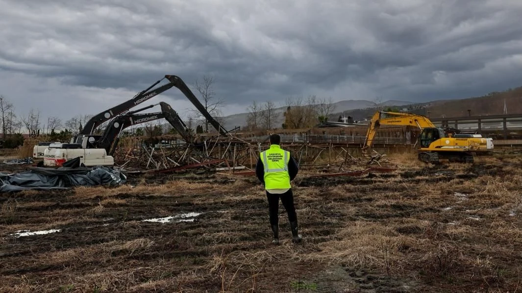 Sahil Projesinde 6 Kilometrelik Hatta İskele ve Yapılar Kaldırıldı